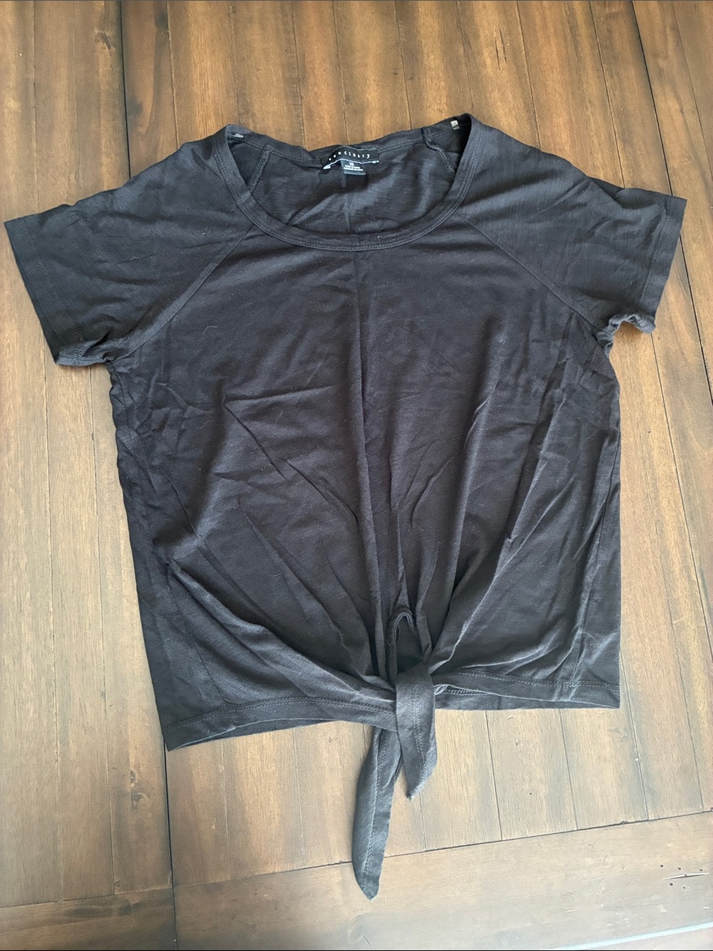 Sanctuary Black Short-Sleeve Tie-Front Tee